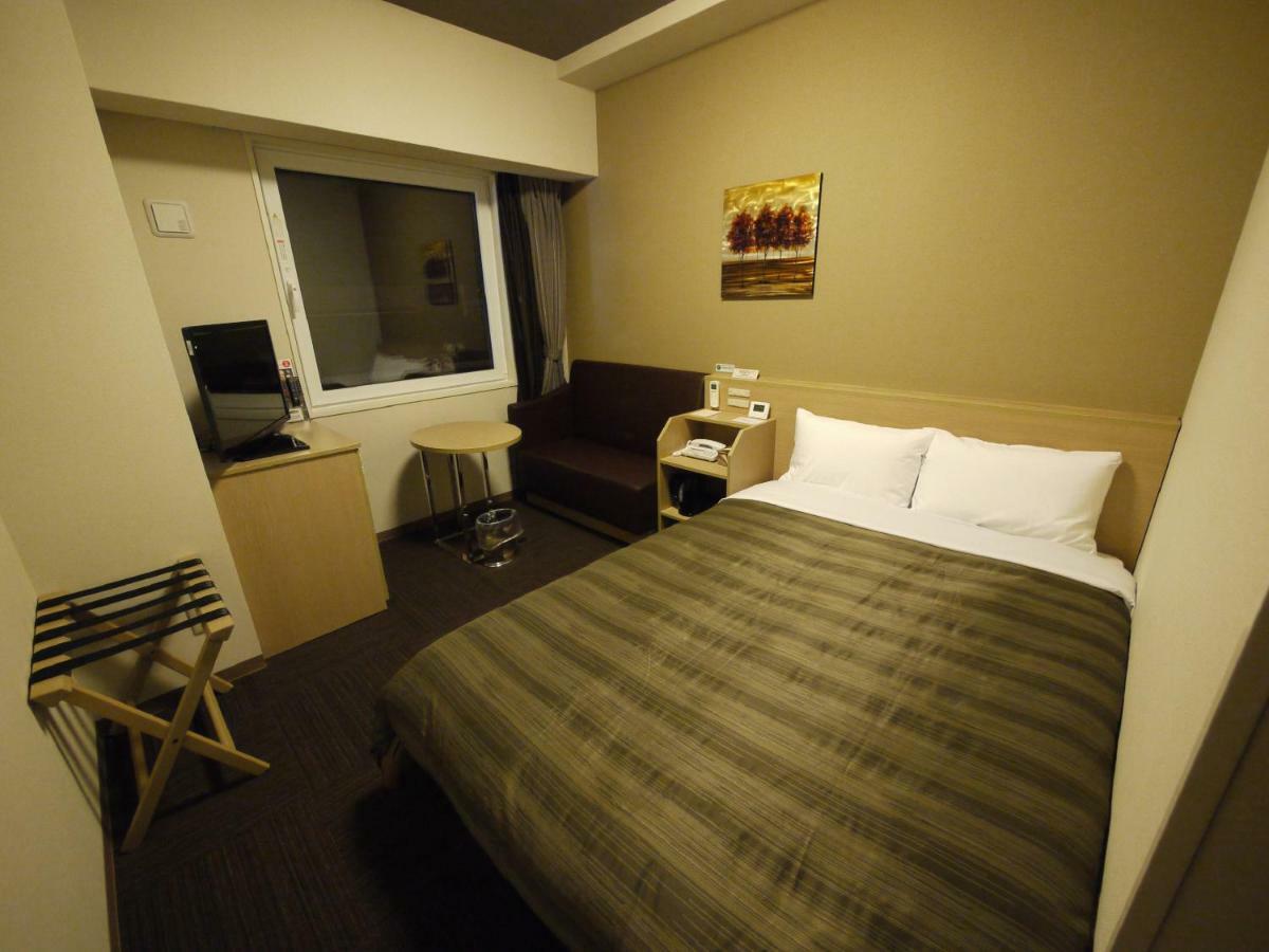 Hotel Route-Inn Kitakyushu-Wakamatsu Ekihigashi Eksteriør billede